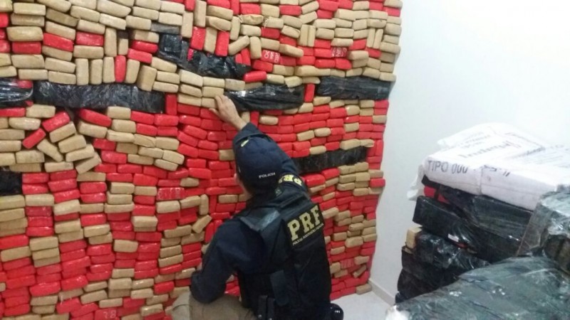 Polícia Federal apreende 1,5 tonelada de maconha em Luís Eduardo Magahães