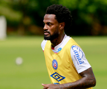 Após goleada para o Atlético-PR, volante Renê Jr pede tranquilidade ao Bahia: “Temos que nos fortalecer”