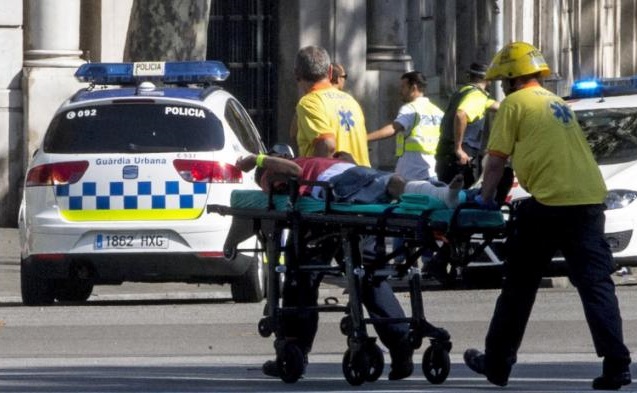 Suposto ataque terrorista deixa mortos e feridos em Barcelona