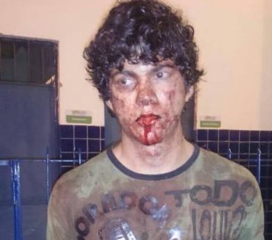 Jovem ataca pais de criação a facadas em Patamares, mãe não resistiu