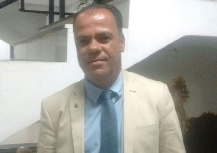“Deveria vir a Simões Filho pedir desculpa”, diz Orlando de Amadeu sobre ex-prefeito Eduardo Alencar