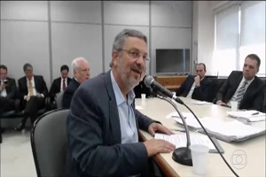 Em depoimento, Palocci diz que Lula recebia propina da Odebrecht