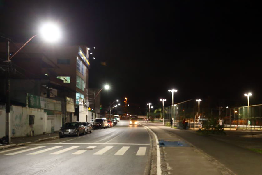 Tecnologia: Avenidas em Simões Filho recebem iluminação de LED