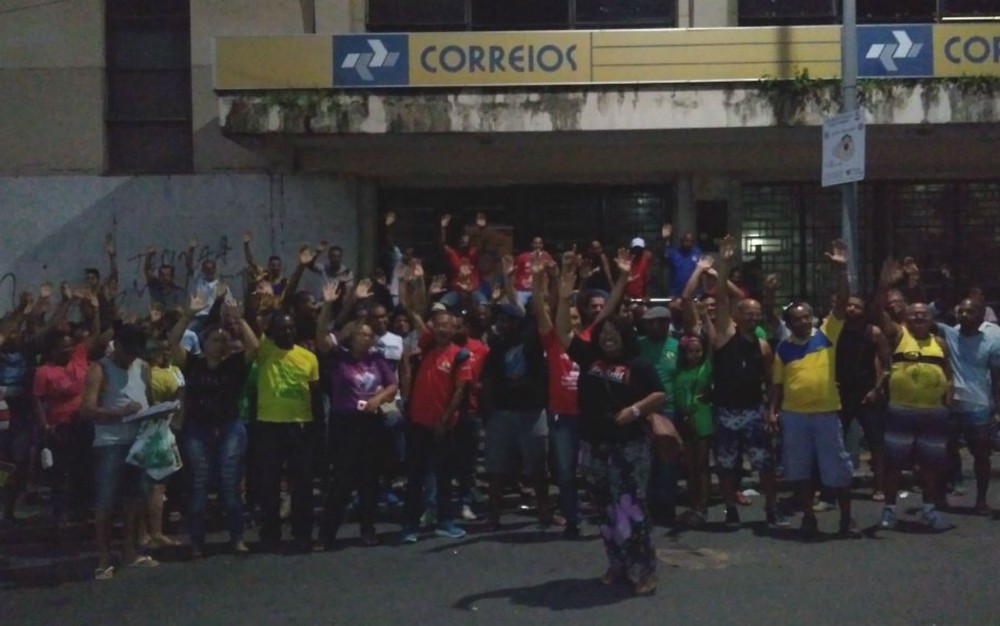 Funcionários dos Correios decidem voltar ao trabalho após 17 dias em greve