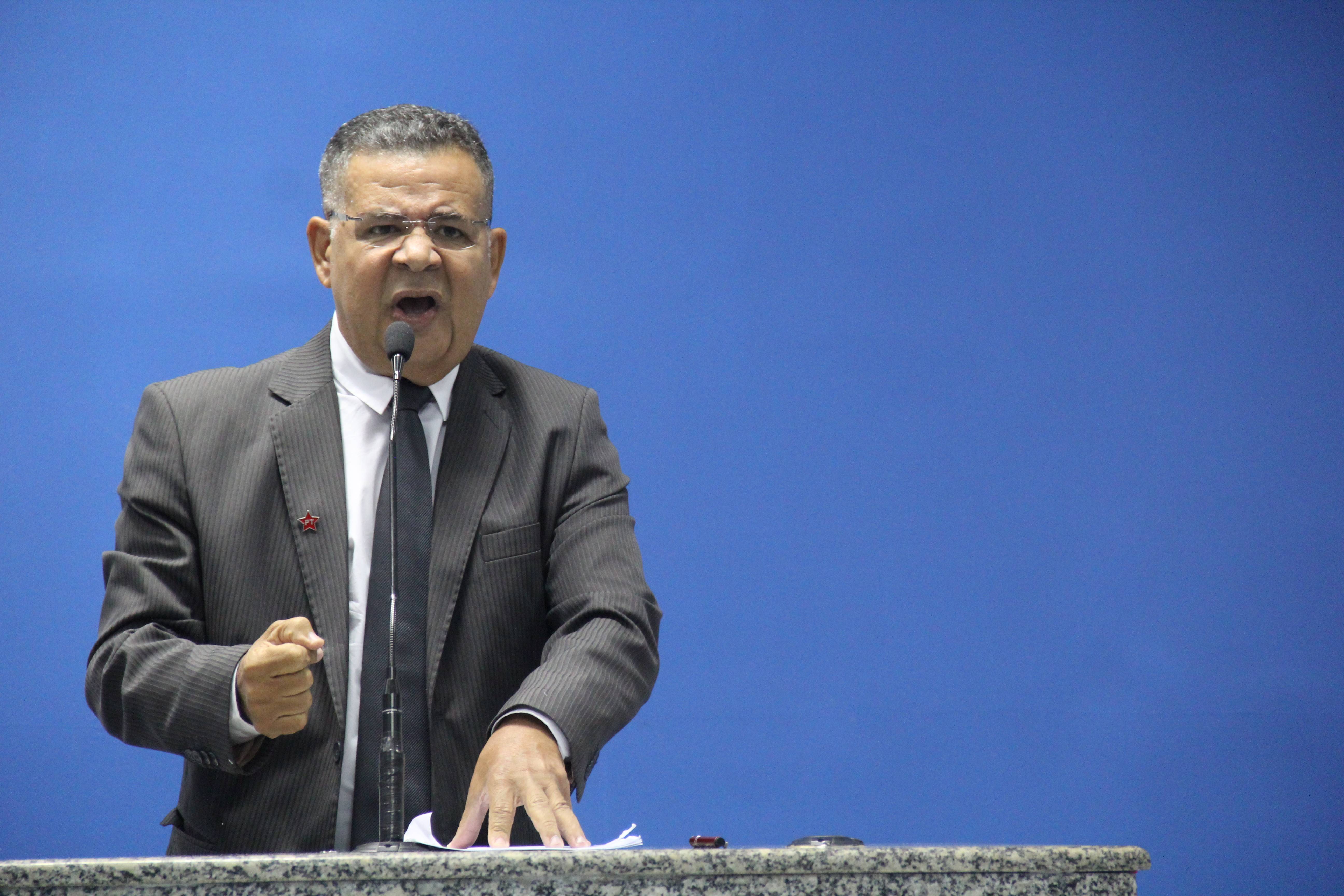 “Quero que Ademar seja preso”, diz vereador sobre ex-prefeito e ex-colega de partido