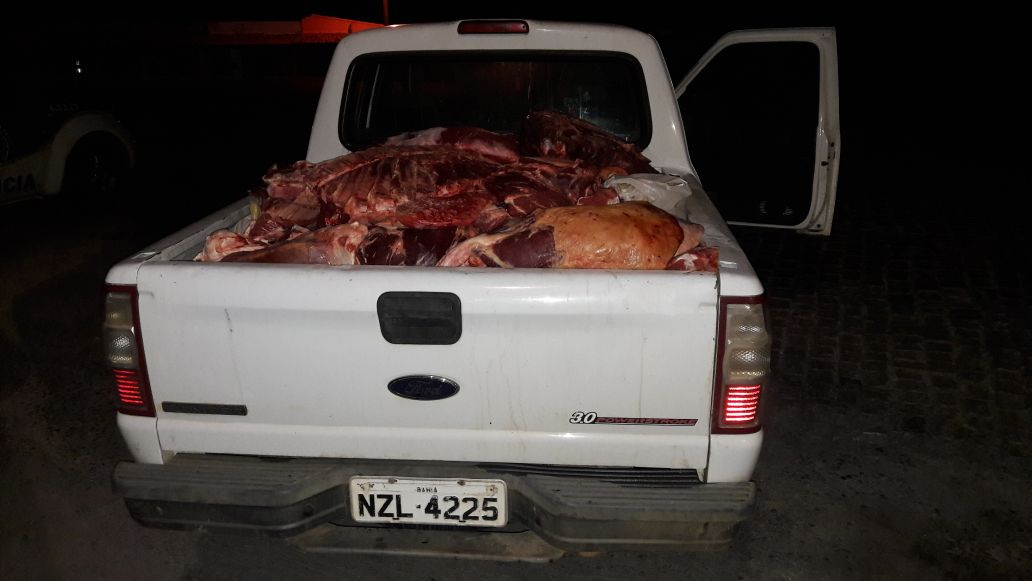 Mais de duas toneladas de carne irregular são apreendidas em operação