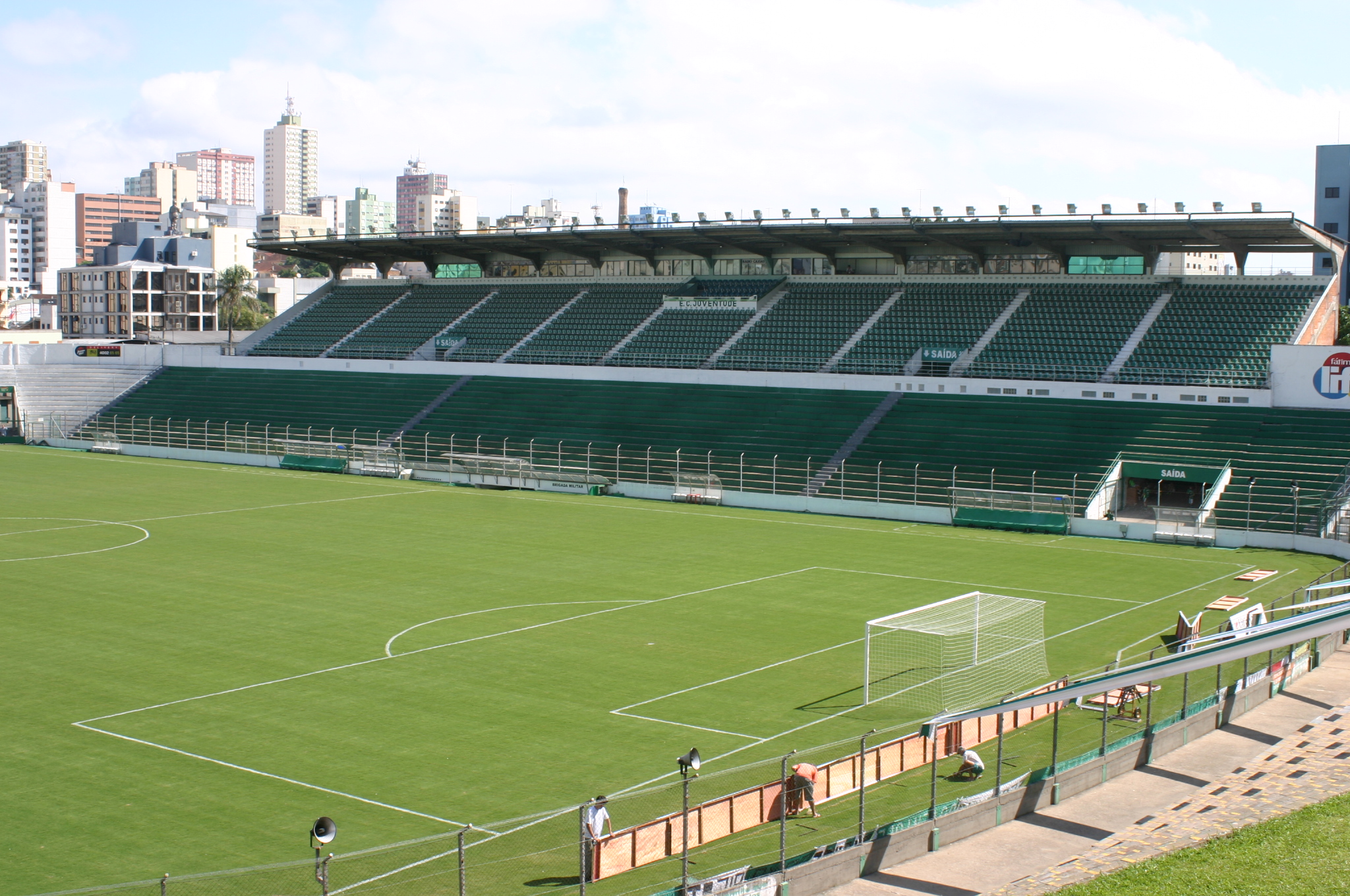 Show de banda britânica faz CBF alterar local da partida entre Grêmio x Vitória
