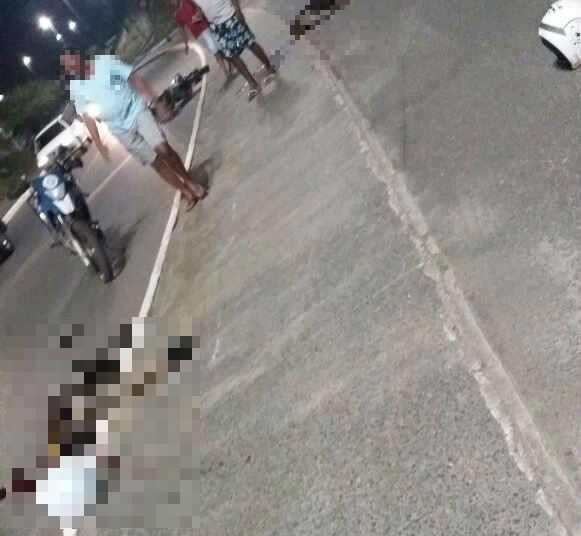 Salvador: policiais militares ficam feridos após acidente com moto