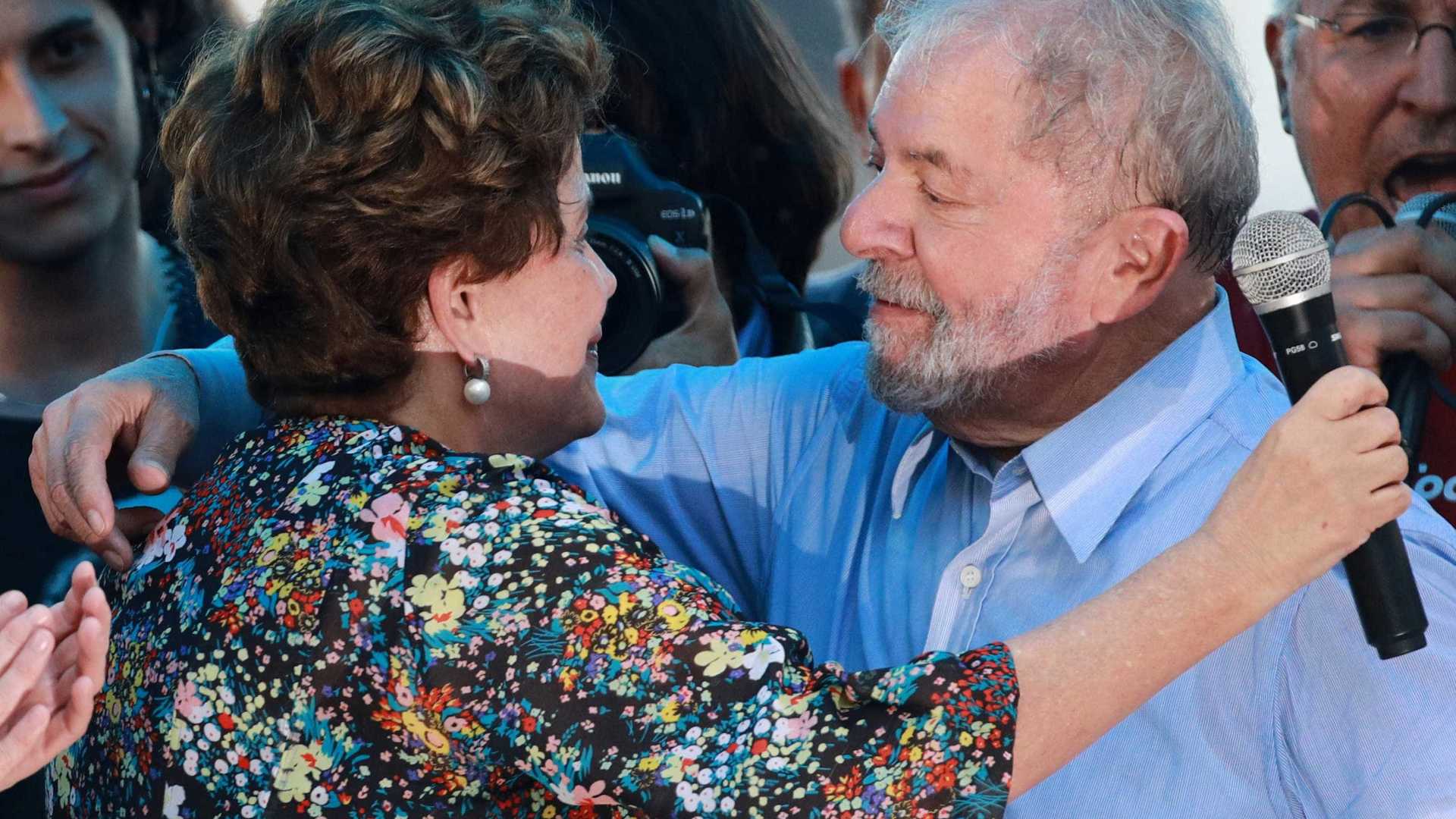 Dilma publica nota de apoio a Lula e convoca: ‘vamos lutar’