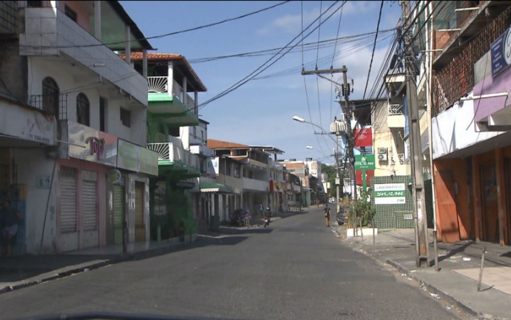 Salvador: ônibus param de circular em Mata Escura e São Gonçalo após suposto toque de recolher