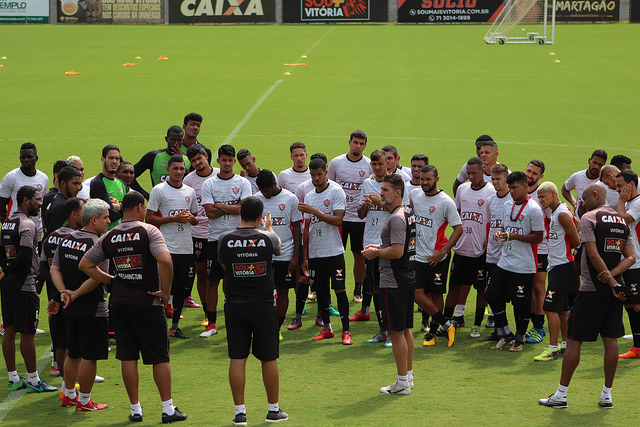 Tudo pronto! Veja a escalação do Vitória e do Bragantino pela Copa do Brasil