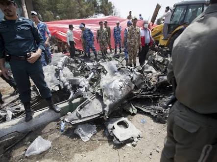 Tragédia: acidente com avião deixa 66 mortos no Irã
