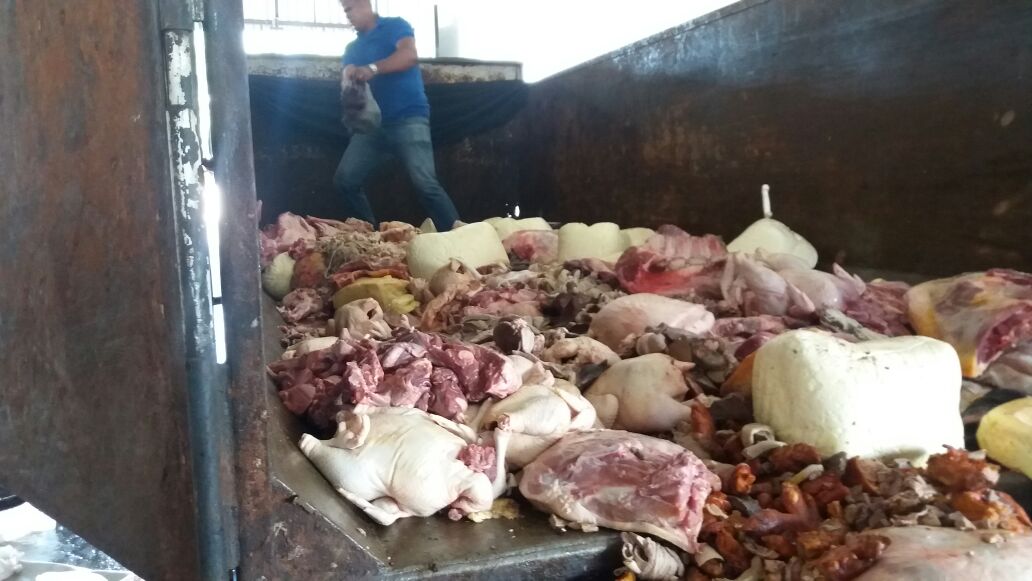 Operação apreende apreende 3,5 toneladas de carnes na BR-324