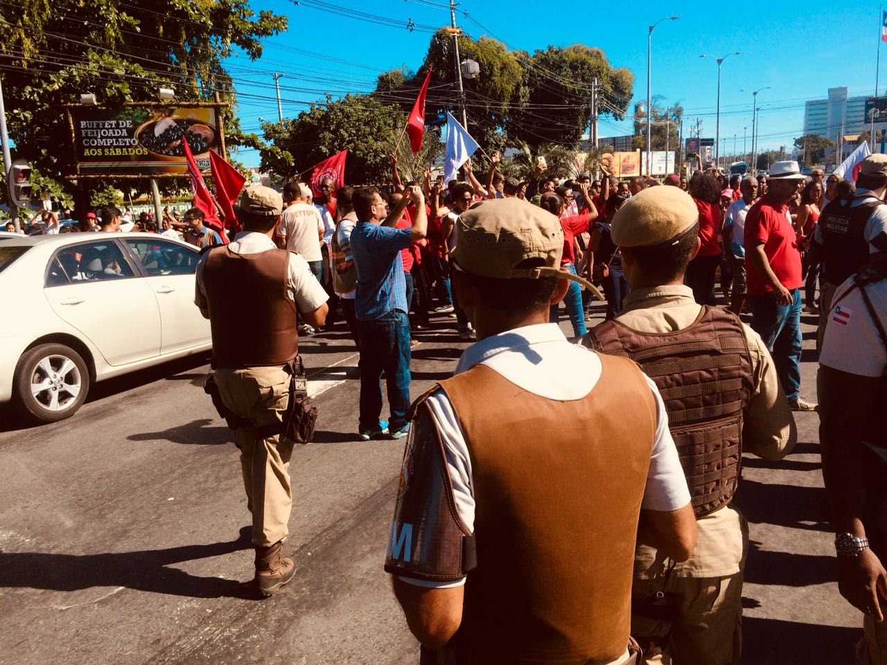 Cidades da RMS são palco de manifestações pró-Lula nesta sexta (06)