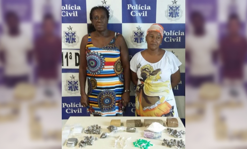 Dupla é presa acusada de levar drogas e armas para penitenciária em Salvador