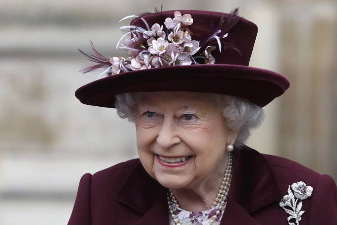 Comunicado informa que estado de saúde da rainha Elizabeth II é preocupante