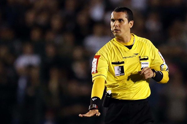 Ricardo Marques (FIFA) será o árbitro da partida Bahia e Atlético-PR