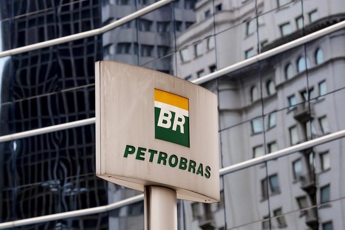 Petrobras anuncia redução no preço da gasolina em R$0,20
