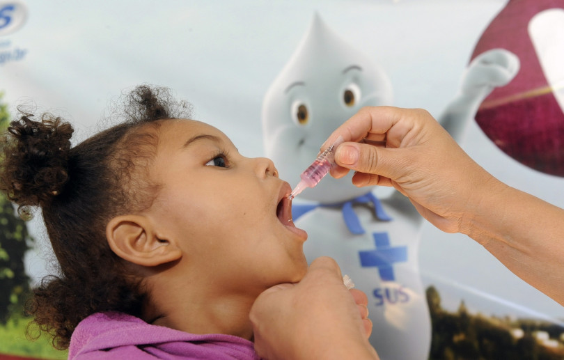 Vacinação contra poliomielite começa em agosto