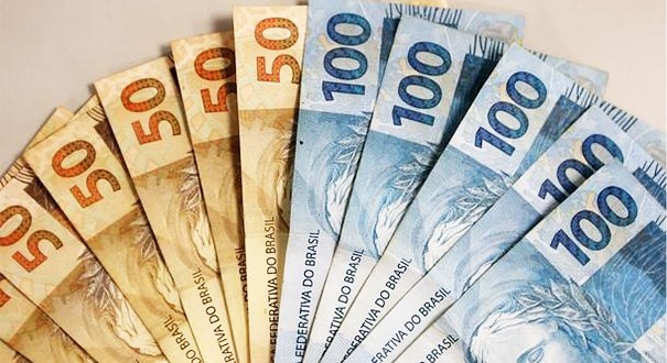 Décimo terceiro deve injetar R$ 214 bi na economia do país, diz Dieese
