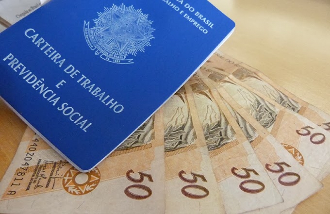 Estimativa do salário mínimo para 2019 é de R$ 998 reais
