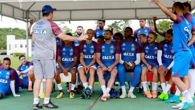 Após três dias de folgas, Bahia volta aos treinos visando duelo contra o  Vasco