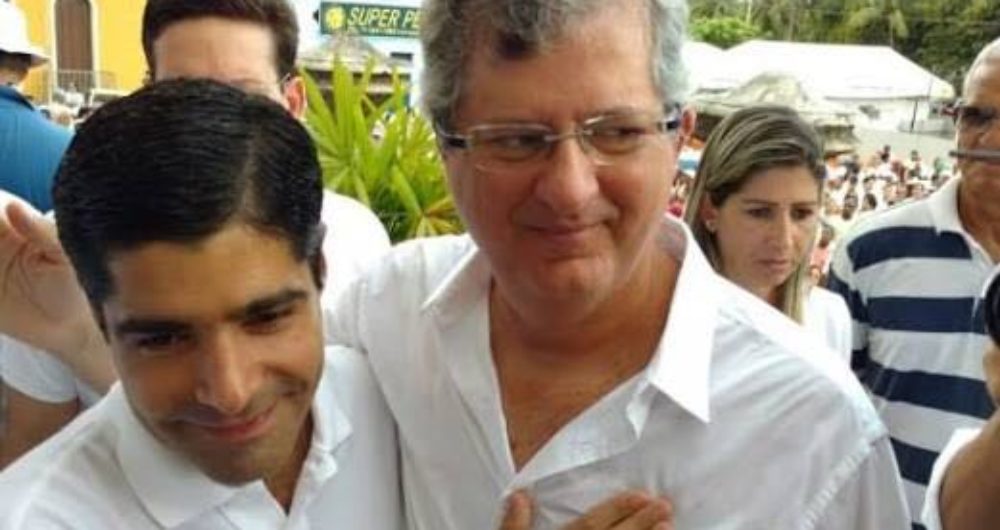 ACM Neto e Jutahy Júnior são multados em R$ 5 mil por propaganda política antecipada