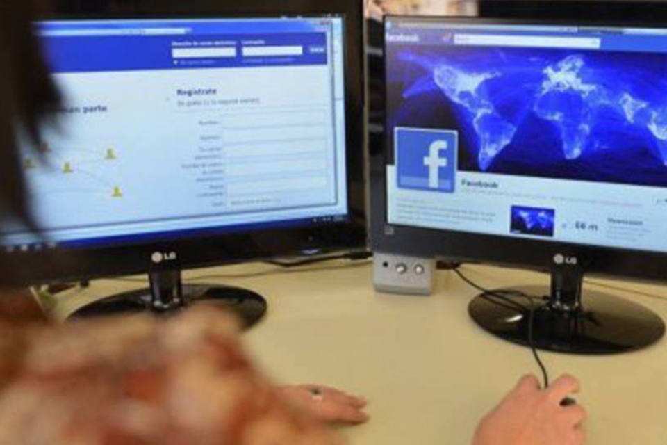 Relatório aponta manipulação das redes sociais no debate público