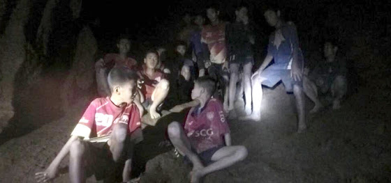 Tailândia confirma início do trabalho de resgate dos 13 presos em caverna