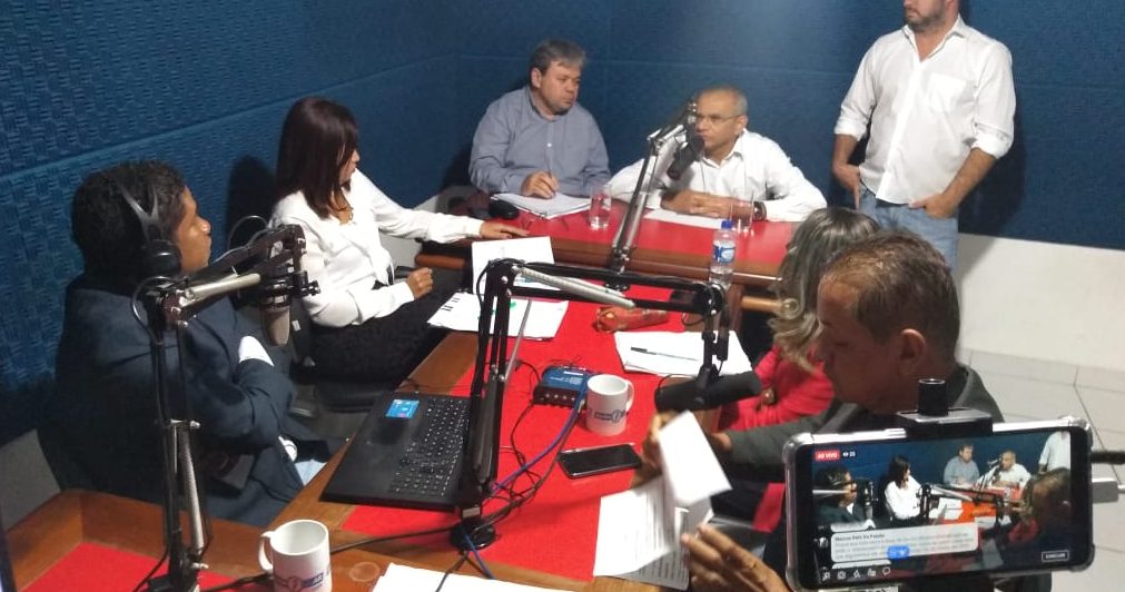 Sindicato dos professores e governo municipal debatem educação no programa Bahia No Ar