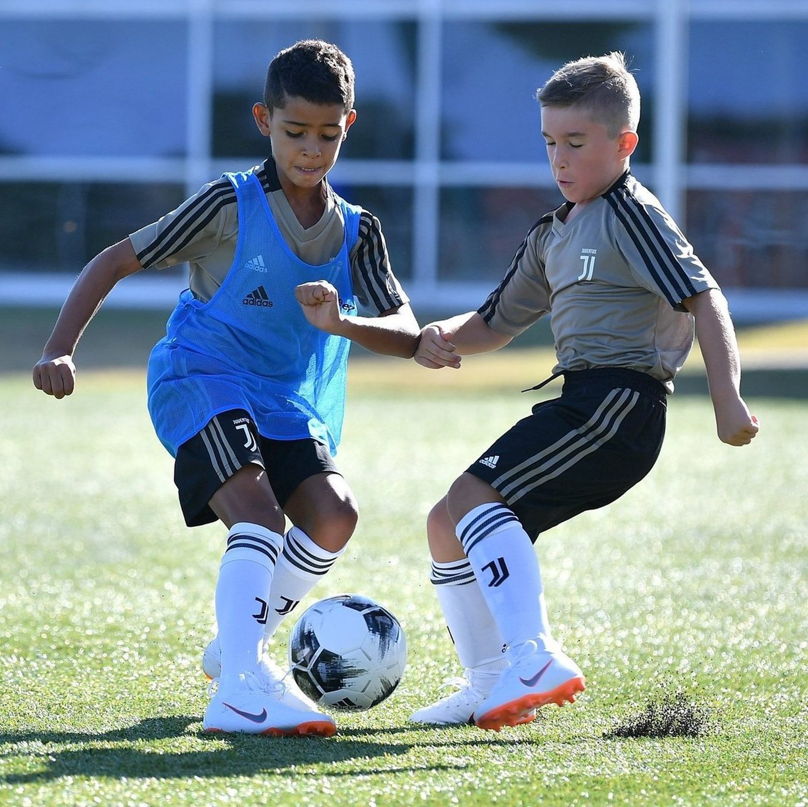Filho de CR7 começa a treinar na base da Juventus