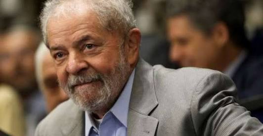 TSE fará sessão extraordinária para julgar participação de Lula em horário eleitoral