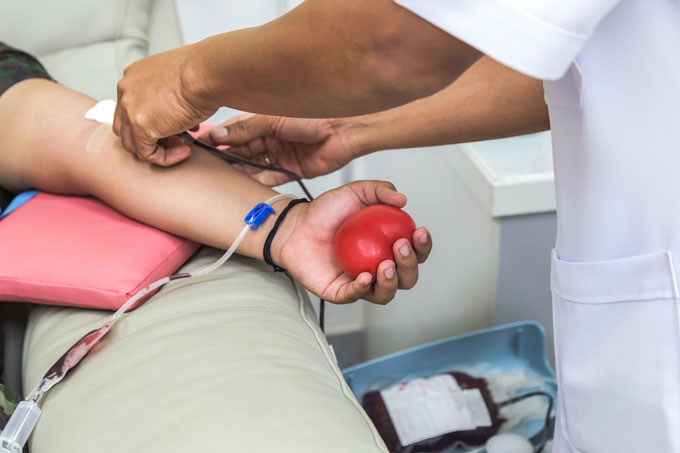 Comissão do Senado aprova projeto que concede meia-entrada a doadores de sangue