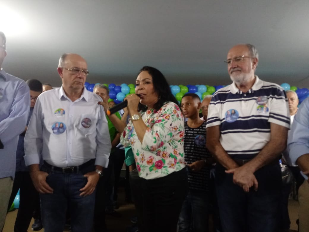 Candeias: evento reúne lideranças políticas em lançamento oficial da candidatura de Tonha Magalhães