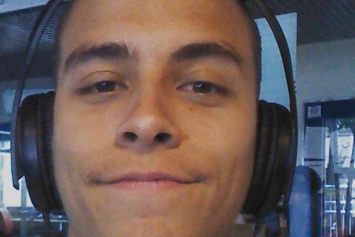 Jornalista morre após ser atingindo por bala perdida no Rio