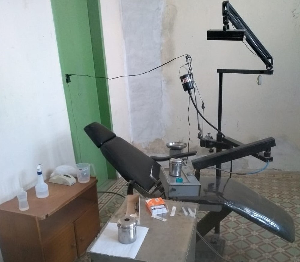 Dois falsos dentistas são detidos na Bahia; eles atuavam há 10 anos