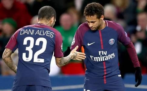 Daniel Alves revela papo com Neymar: “deixar de ser moleque para ser homem”