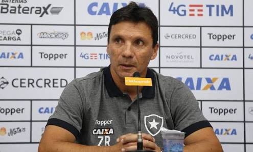 Após derrota, técnico do Botafogo fala em virar a chave: “vamos pensar no Vitória”