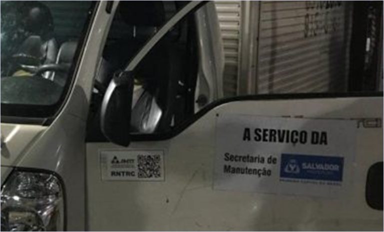 Caminhão com logo da prefeitura de Salvador é aprendido com 52 kg de maconha