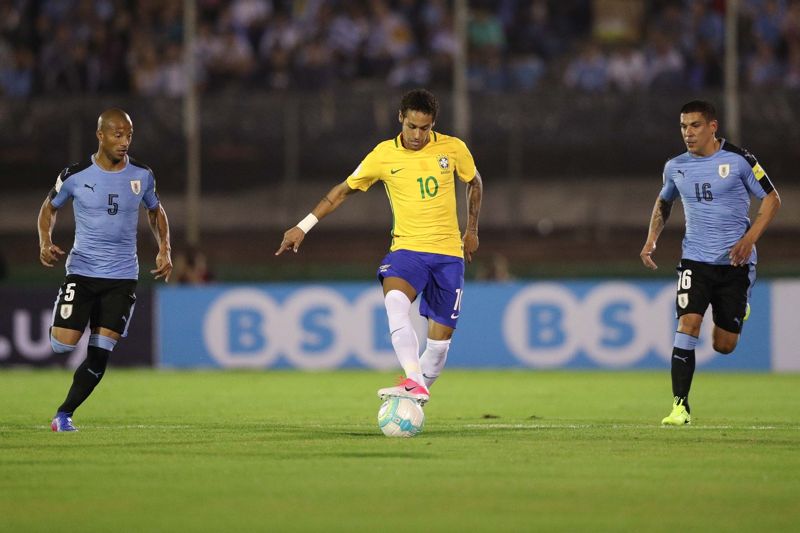 Mais testes: Brasil jogará contra o Uruguai em novembro