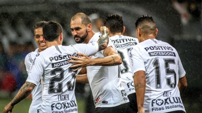Bahia vacila no final e deixa empate escapar contra o Corinthians