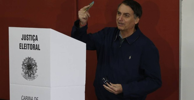 Campanha de Bolsonaro quer acompanhar apuração na sala-cofre do TSE