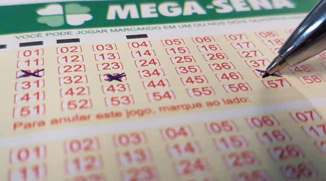 Mega-Sena pode pagar prêmio de R$ 3 milhões neste sábado (20)