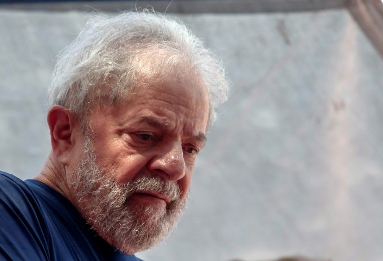 Lula fica em silêncio durante audiência na Polícia Federal em Curitiba