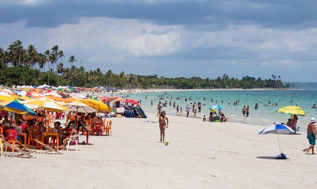 Final de semana: 27 praias estão impróprias para banho no litoral da Bahia; confira