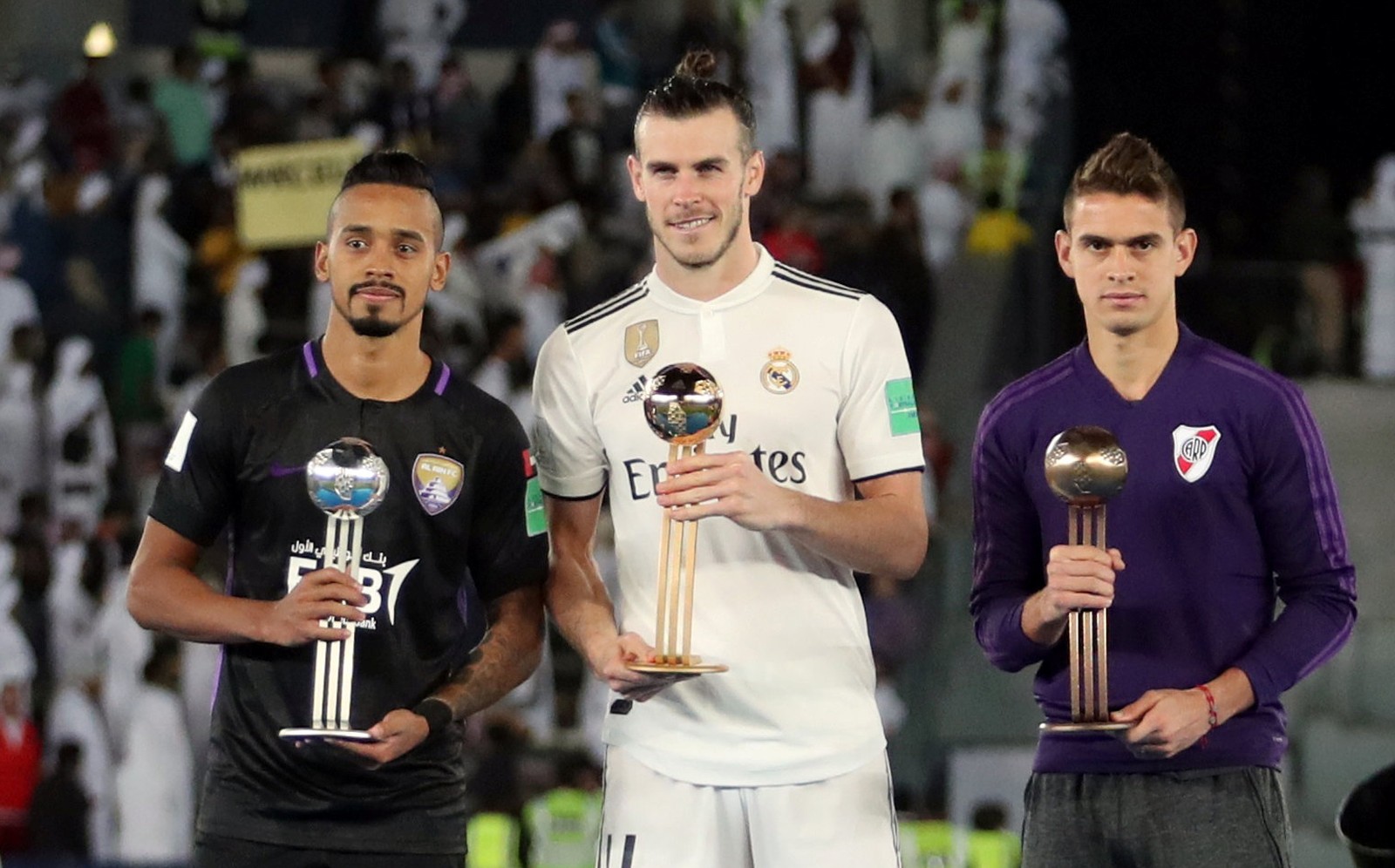 Bale é eleito o melhor jogador do Mundial e brasileiro fica com a bola de Prata
