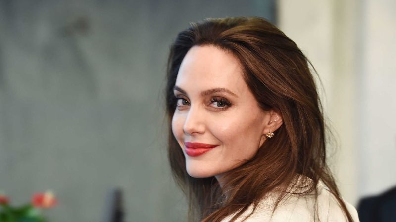 Angelina Jolie pode entrar para a política