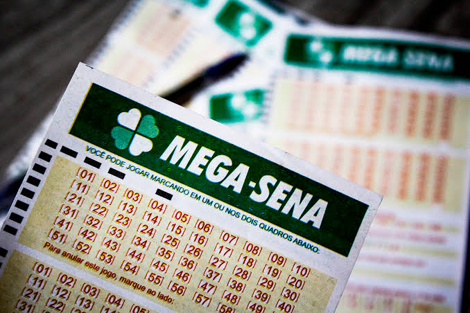 Mega-Sena acumula e prêmio pode chegar a R$ 50 milhões
