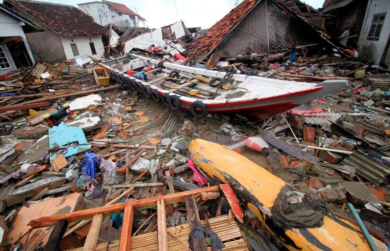 Tragédia: sobe para 281 número de mortos em tsunami na Indonésia