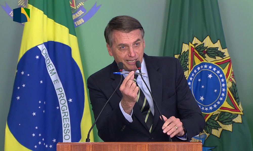 Ibope: 35% aprovam governo Bolsonaro e 27% reprovam